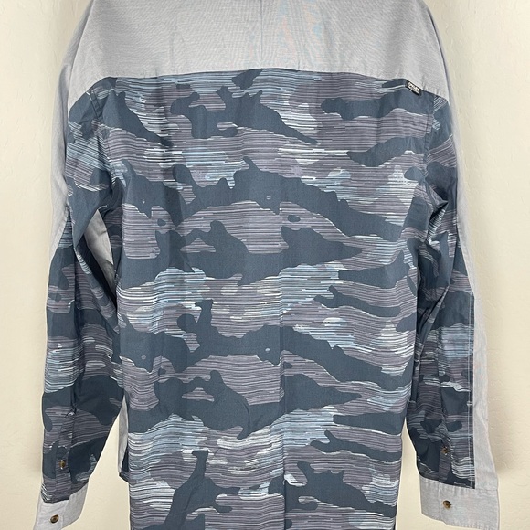 Oakley Factory Pilot Men's XXL Button Up Dress Shirt with Camo Back - Picture 6 of 9